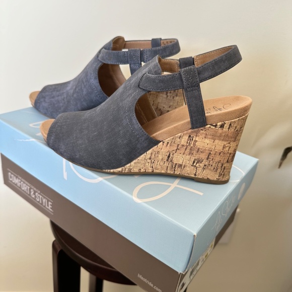 LifeStride Soft System Women’s Harlow, DK Blue Den10, size 7 1/2 - Picture 2 of 7